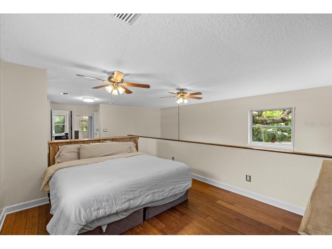 800 Hidden Oaks Lane Oak Hill FL 32759 V4942130 image39