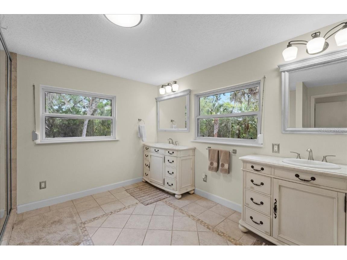 800 Hidden Oaks Lane Oak Hill FL 32759 V4942130 image43