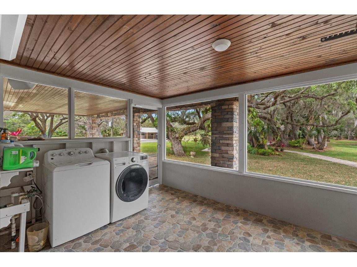 800 Hidden Oaks Lane Oak Hill FL 32759 V4942130 image47