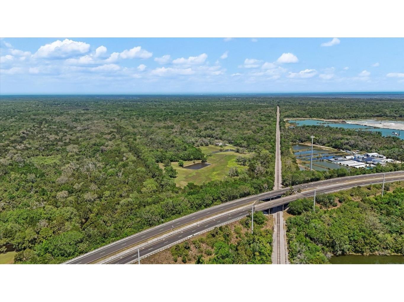 800 Hidden Oaks Lane Oak Hill FL 32759 V4942130 image6