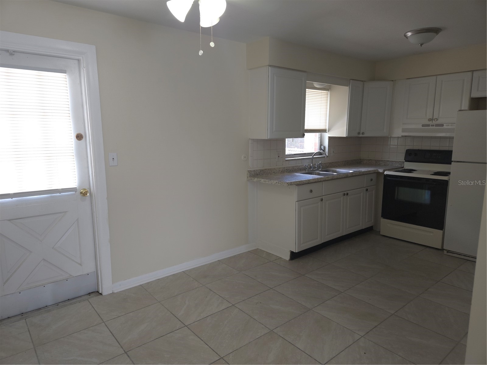 800 Highland Avenue N #3 Largo FL 33770 TB8522796 image3