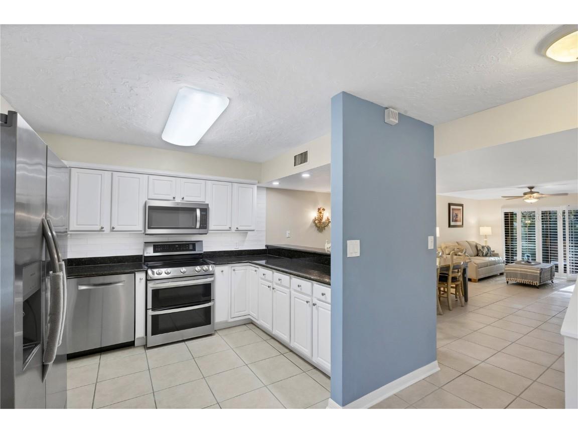 800 Hudson Avenue #106 Sarasota FL 34236 A4673881 image6