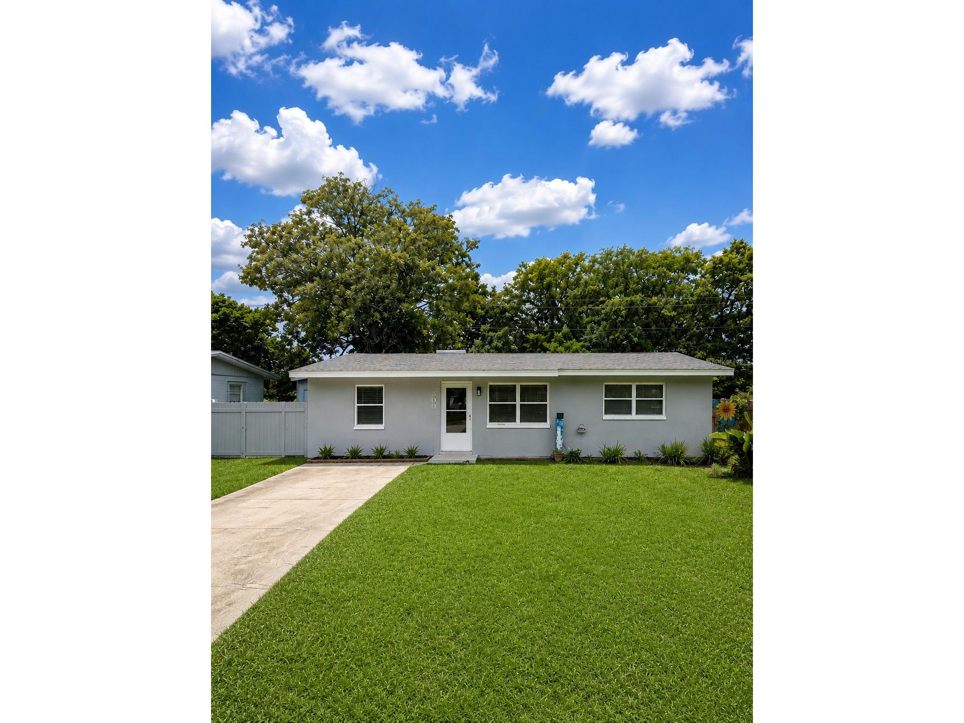 800 Mary Street Edgewater FL 32132 A4698133 image1