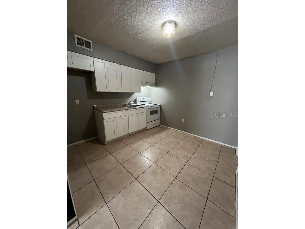 800 N Hastings Street #001 Orlando FL 32808 O6357022 image3