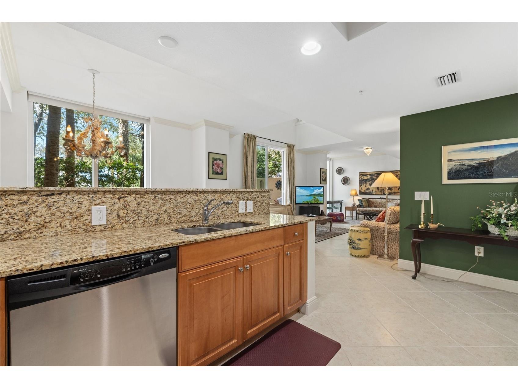 800 N Tamiami Trail #103 Sarasota FL 34236 A4682840 image13