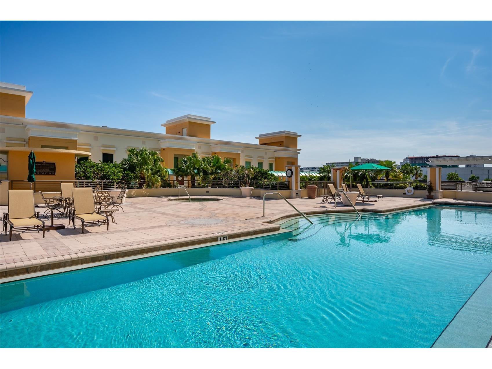 800 N Tamiami Trail #103 Sarasota FL 34236 A4682840 image27