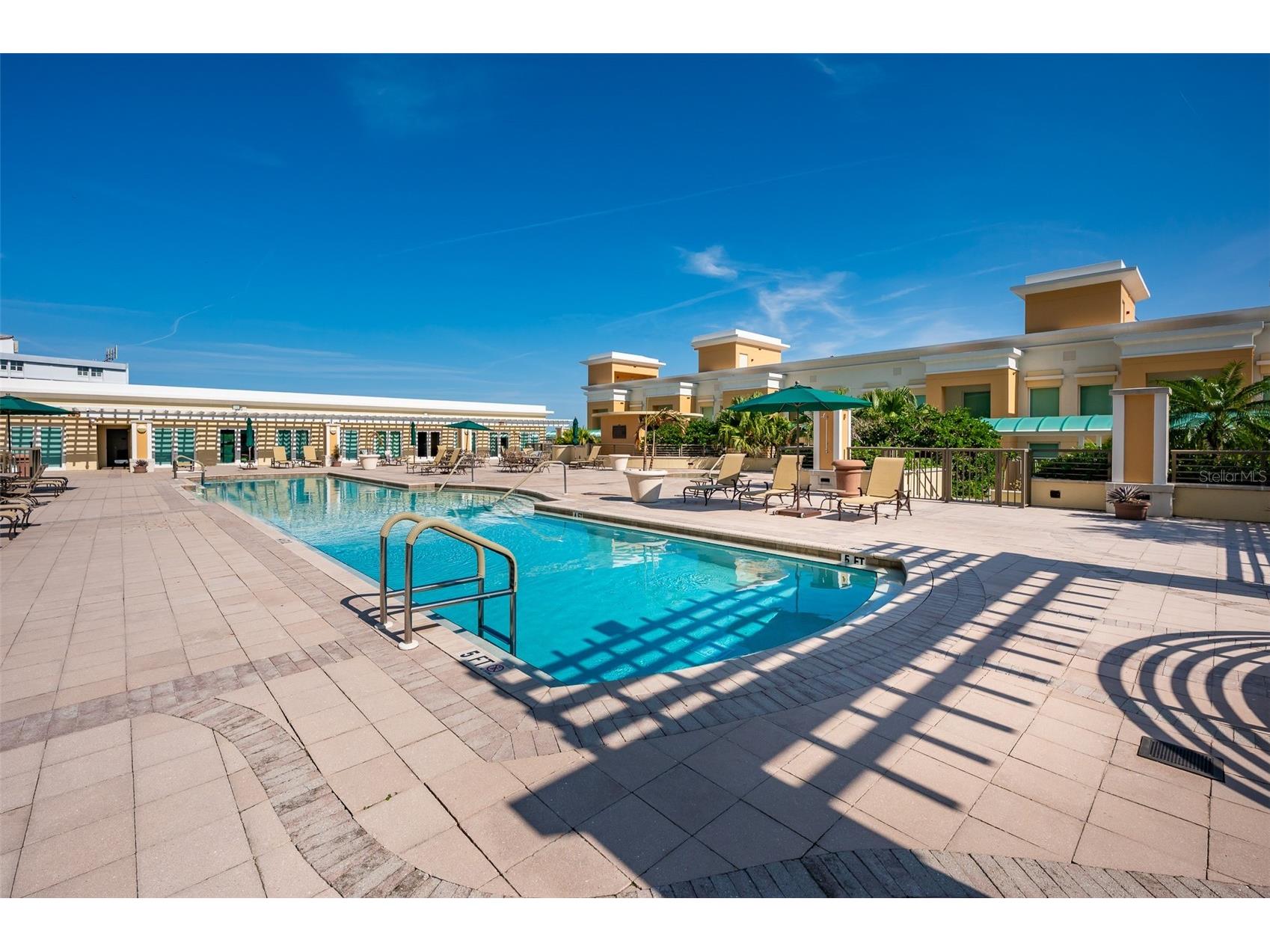 800 N Tamiami Trail #103 Sarasota FL 34236 A4682840 image28