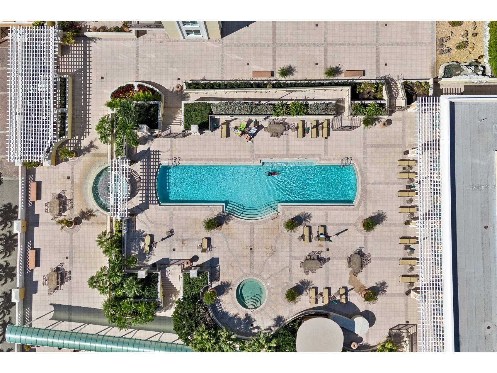 800 N Tamiami Trail #103 Sarasota FL 34236 A4682840 image30