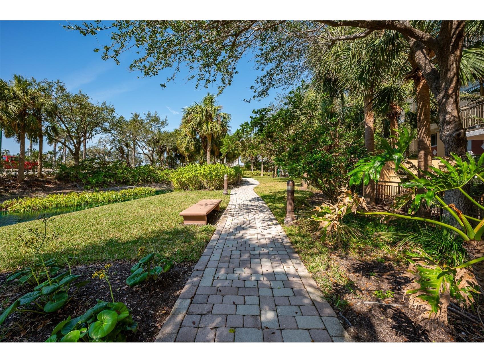 800 N Tamiami Trail #103 Sarasota FL 34236 A4682840 image53