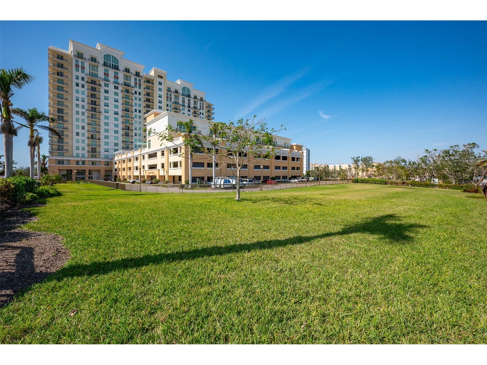 800 N Tamiami Trail #103 Sarasota FL 34236 A4682840 image55