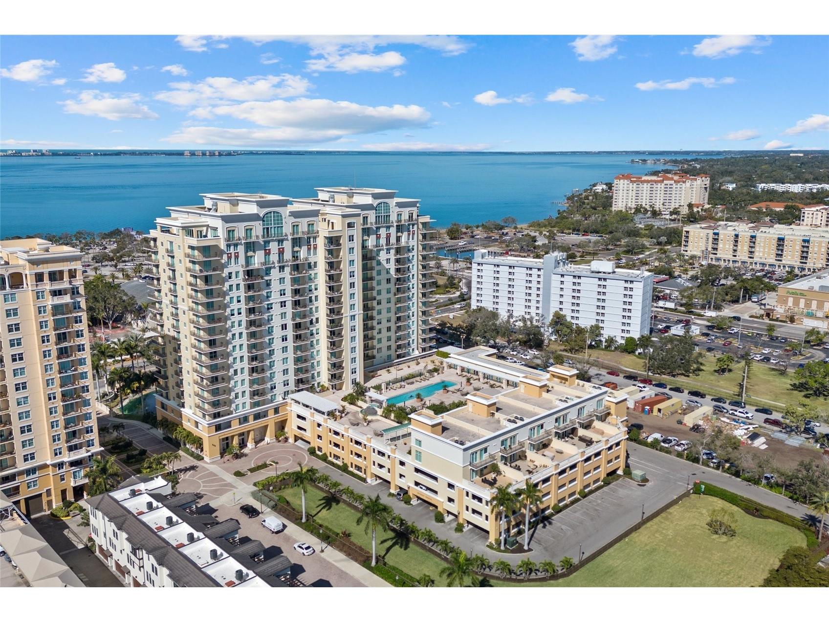 800 N Tamiami Trail #103 Sarasota FL 34236 A4682840 image68
