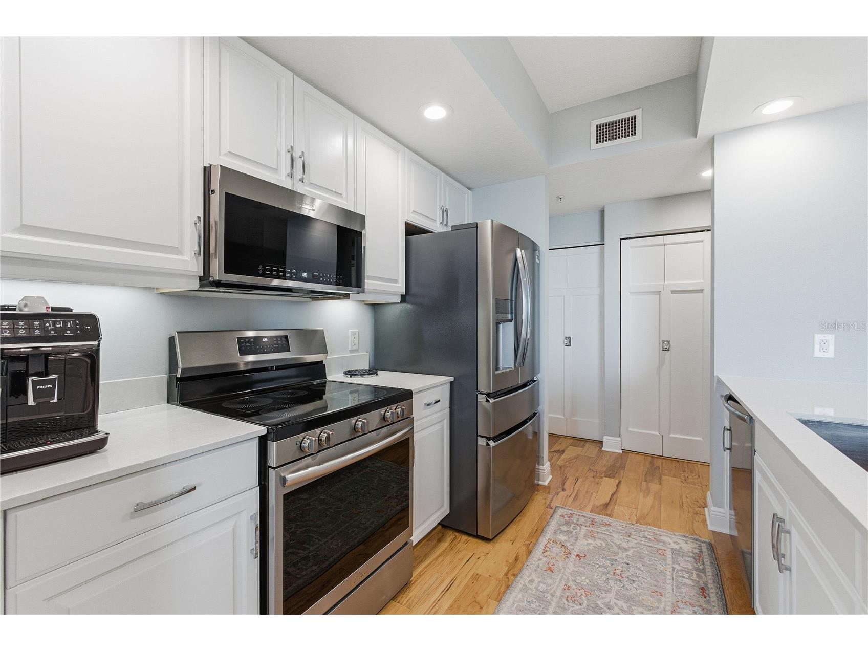 800 N Tamiami Trail #1203 Sarasota FL 34236 - SARASOTA BAY A4680471 image17