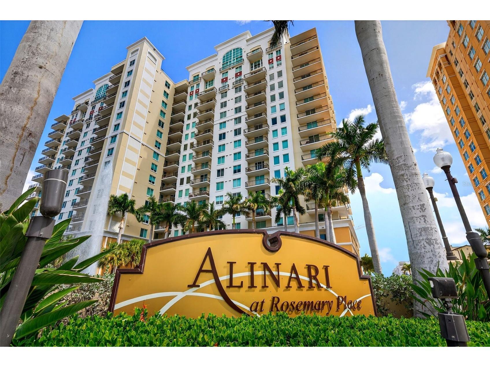 800 N Tamiami Trail #1217 Sarasota FL 34236 A4685306 image1