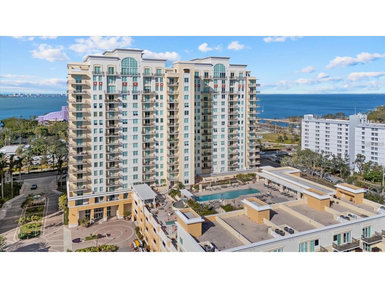 800 N Tamiami Trail #1502 Sarasota FL 34236 A4667134 image1