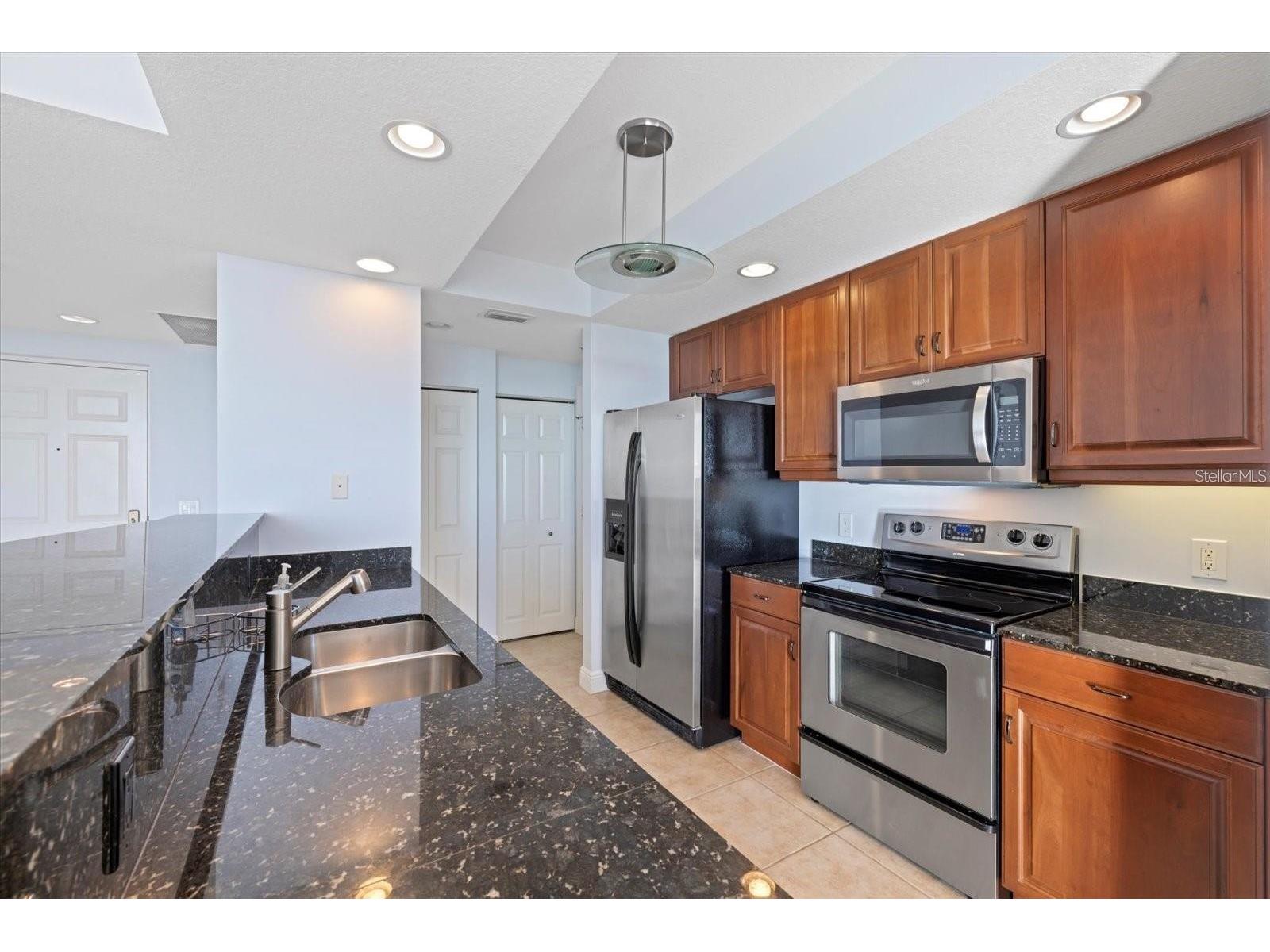 800 N Tamiami Trail #1502 Sarasota FL 34236 A4667134 image2