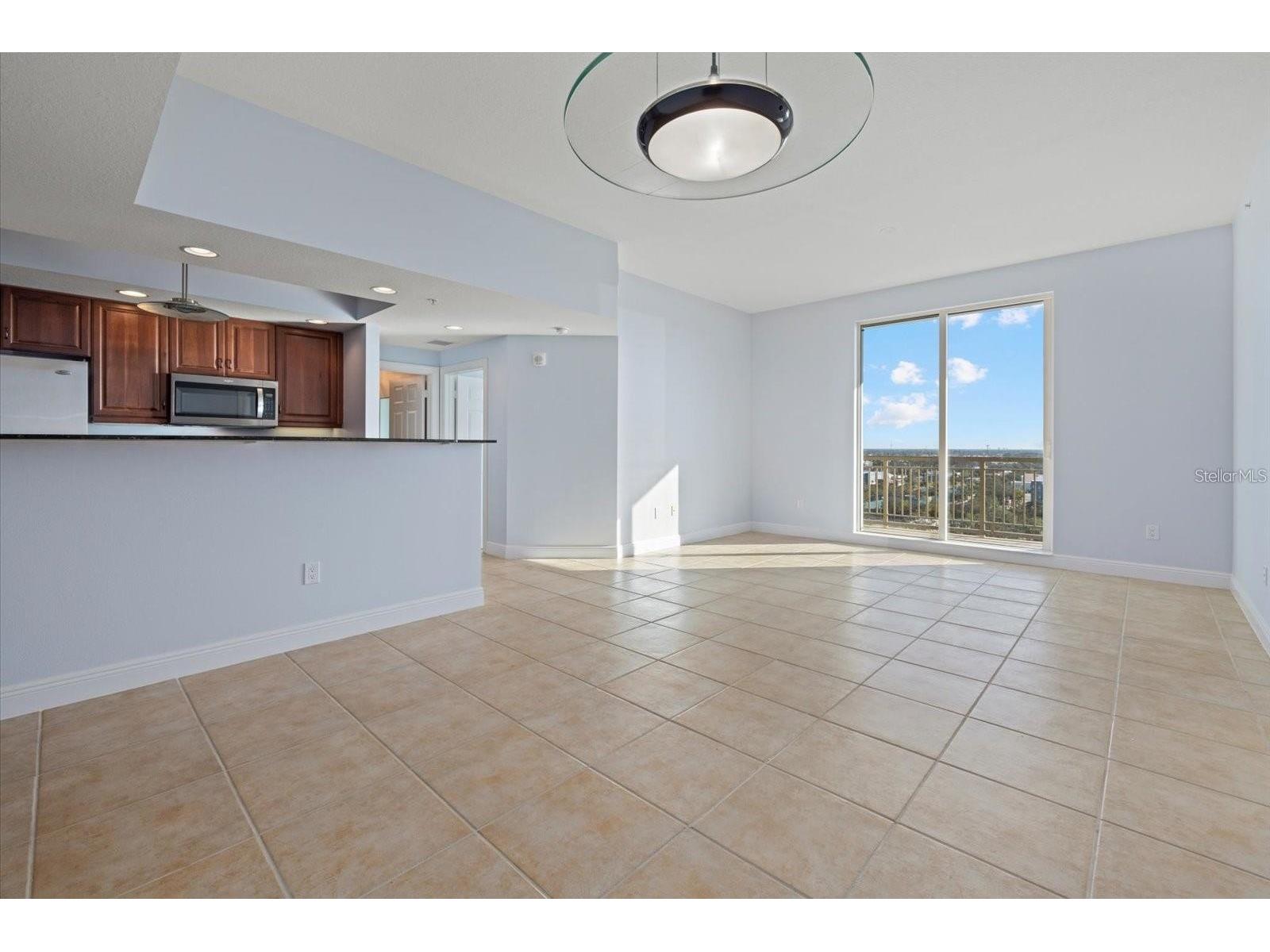 800 N Tamiami Trail #1502 Sarasota FL 34236 A4667134 image4