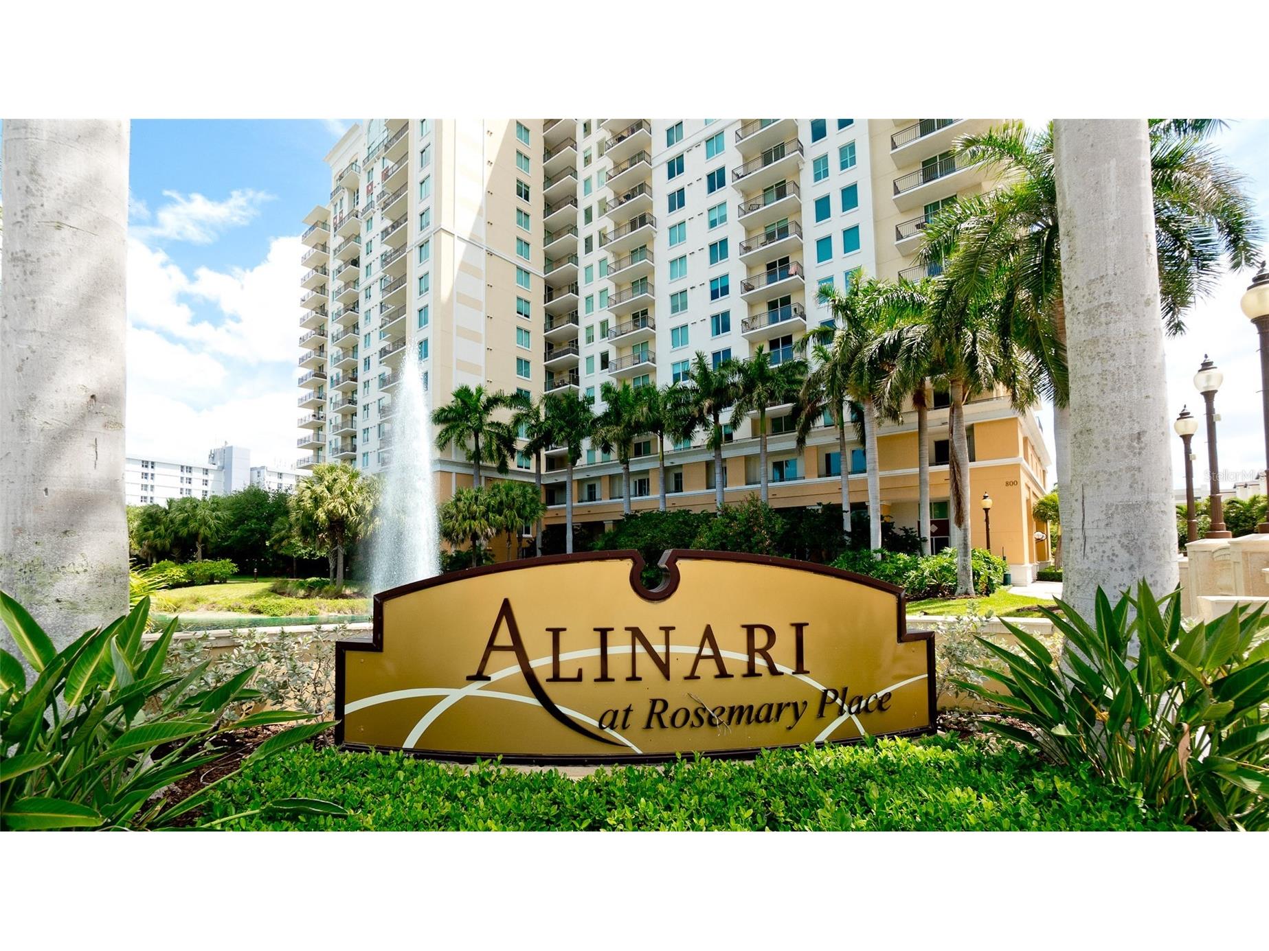 800 N Tamiami Trail #1502 Sarasota FL 34236 A4677113 image1