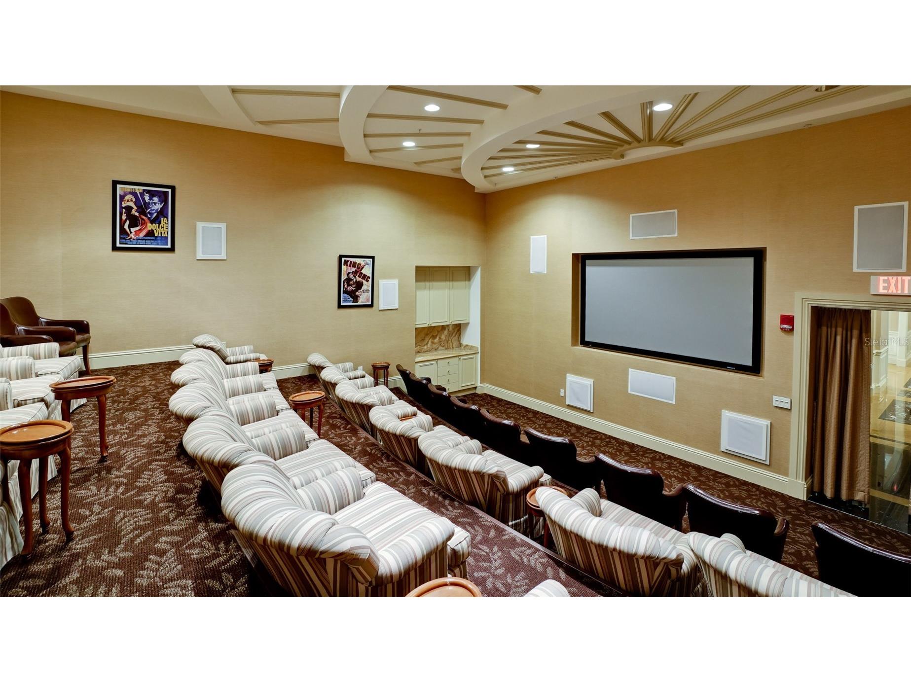 800 N Tamiami Trail #1502 Sarasota FL 34236 A4677113 image30