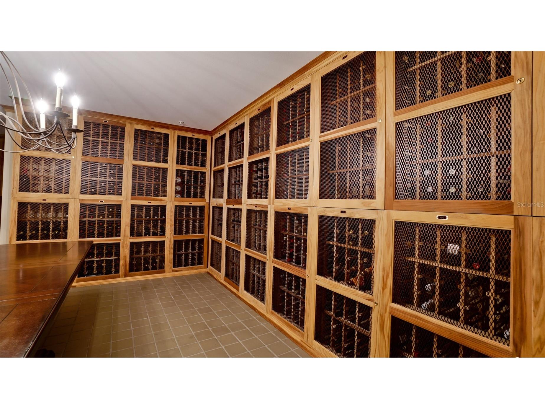 800 N Tamiami Trail #1502 Sarasota FL 34236 A4677113 image32