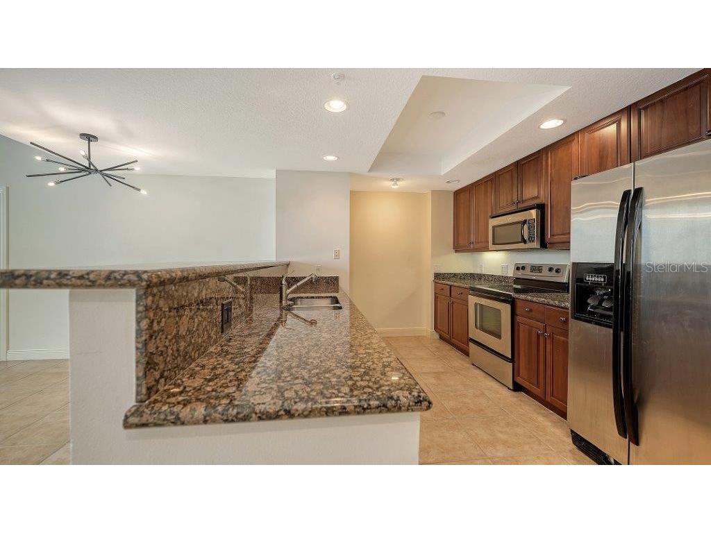 800 N Tamiami Trail #1506 Sarasota FL 34236 A4668870 image11