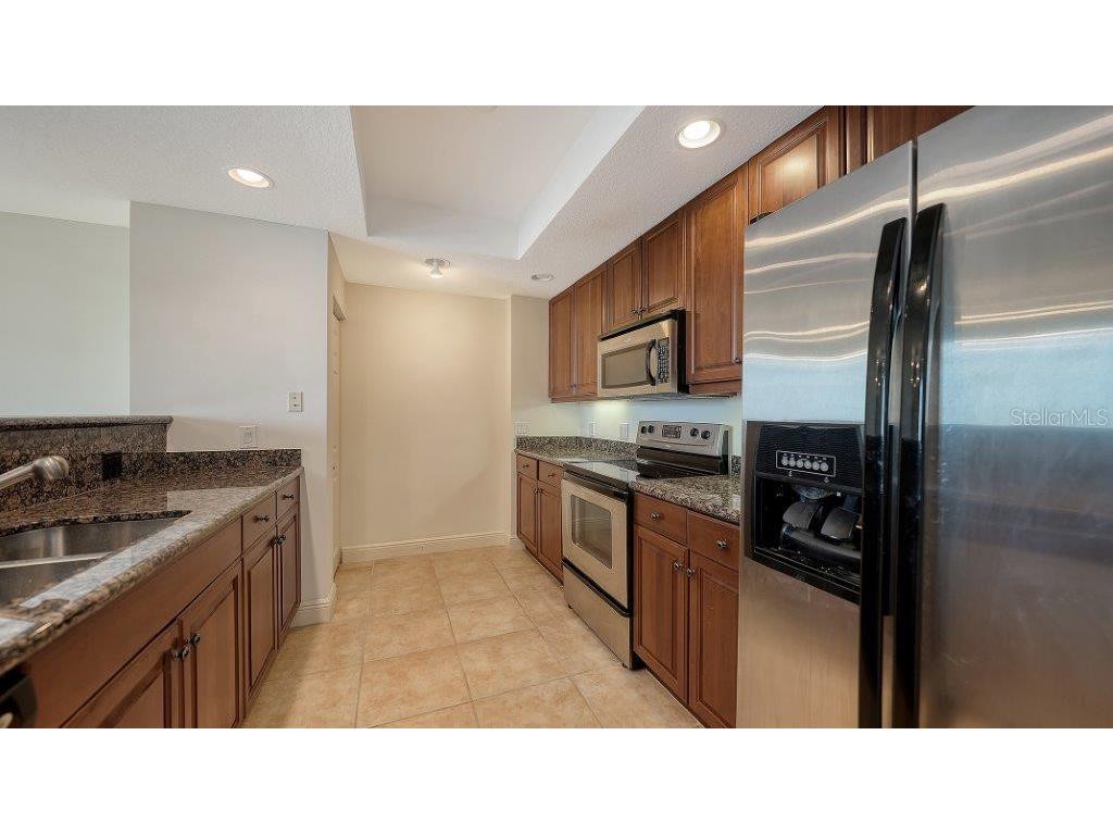 800 N Tamiami Trail #1506 Sarasota FL 34236 A4668870 image14