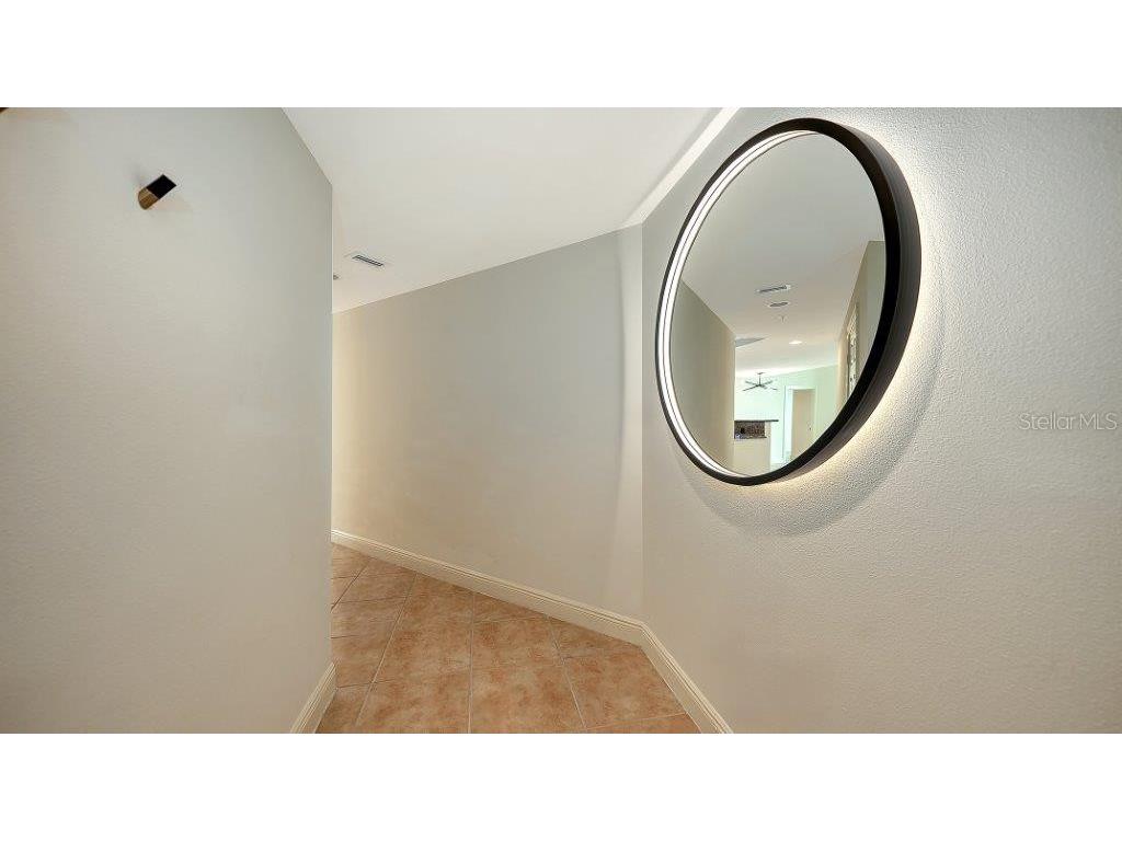 800 N Tamiami Trail #1506 Sarasota FL 34236 A4668870 image3