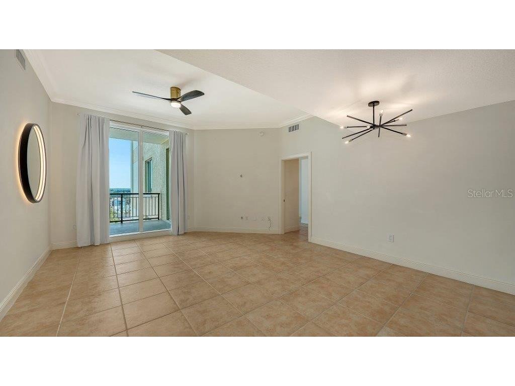800 N Tamiami Trail #1506 Sarasota FL 34236 A4668870 image4