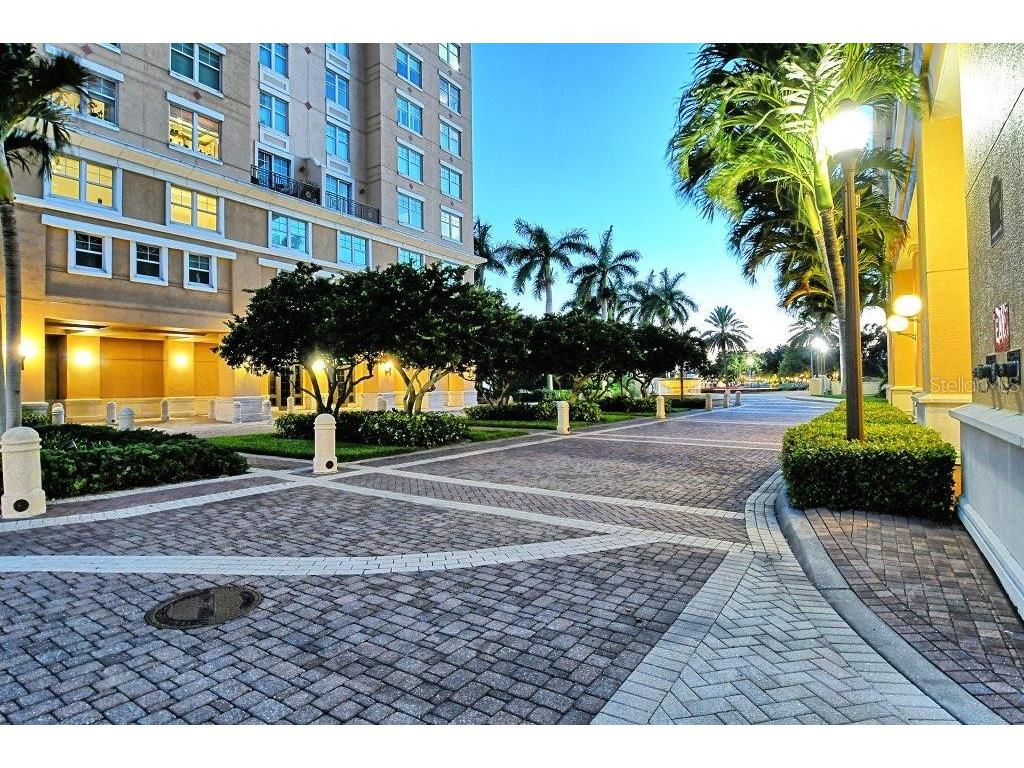800 N Tamiami Trail #1506 Sarasota FL 34236 A4668870 image68