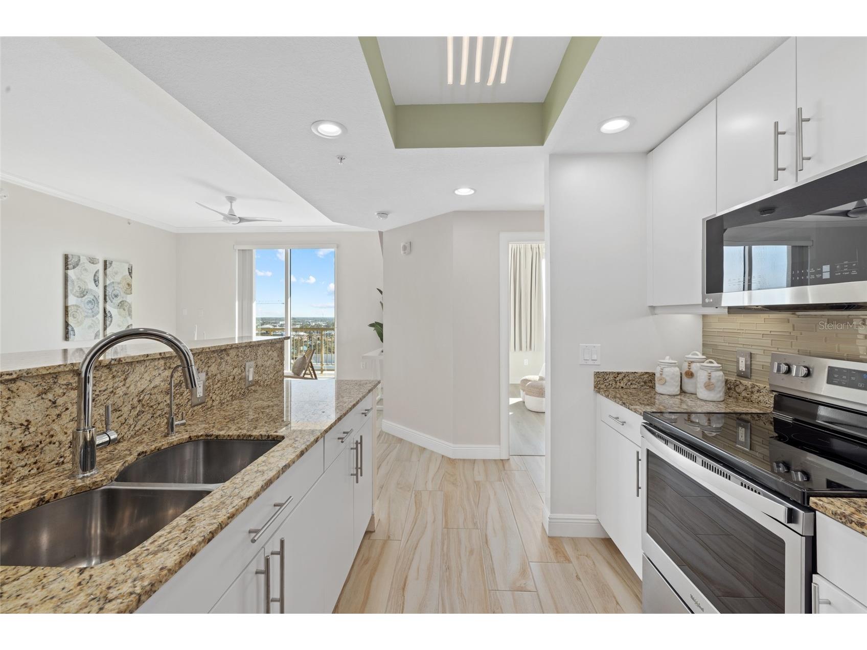 800 N Tamiami Trail #1512 Sarasota FL 34236 - SARASOTA BAY A4680526 image14