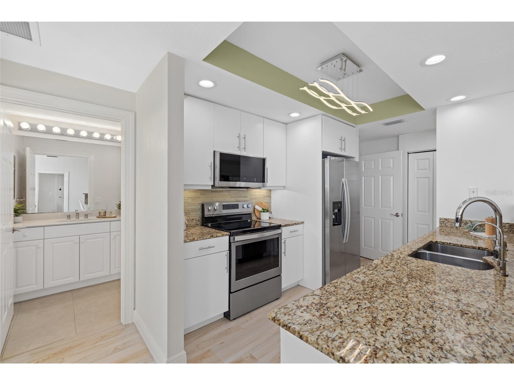 800 N Tamiami Trail #1512 Sarasota FL 34236 - SARASOTA BAY A4680526 image17