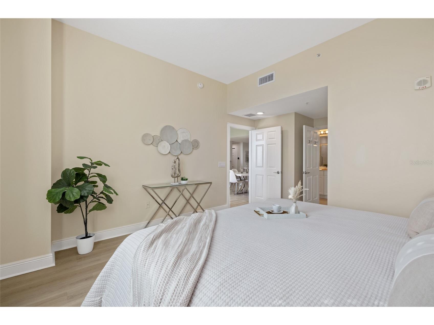 800 N Tamiami Trail #1512 Sarasota FL 34236 - SARASOTA BAY A4680526 image22