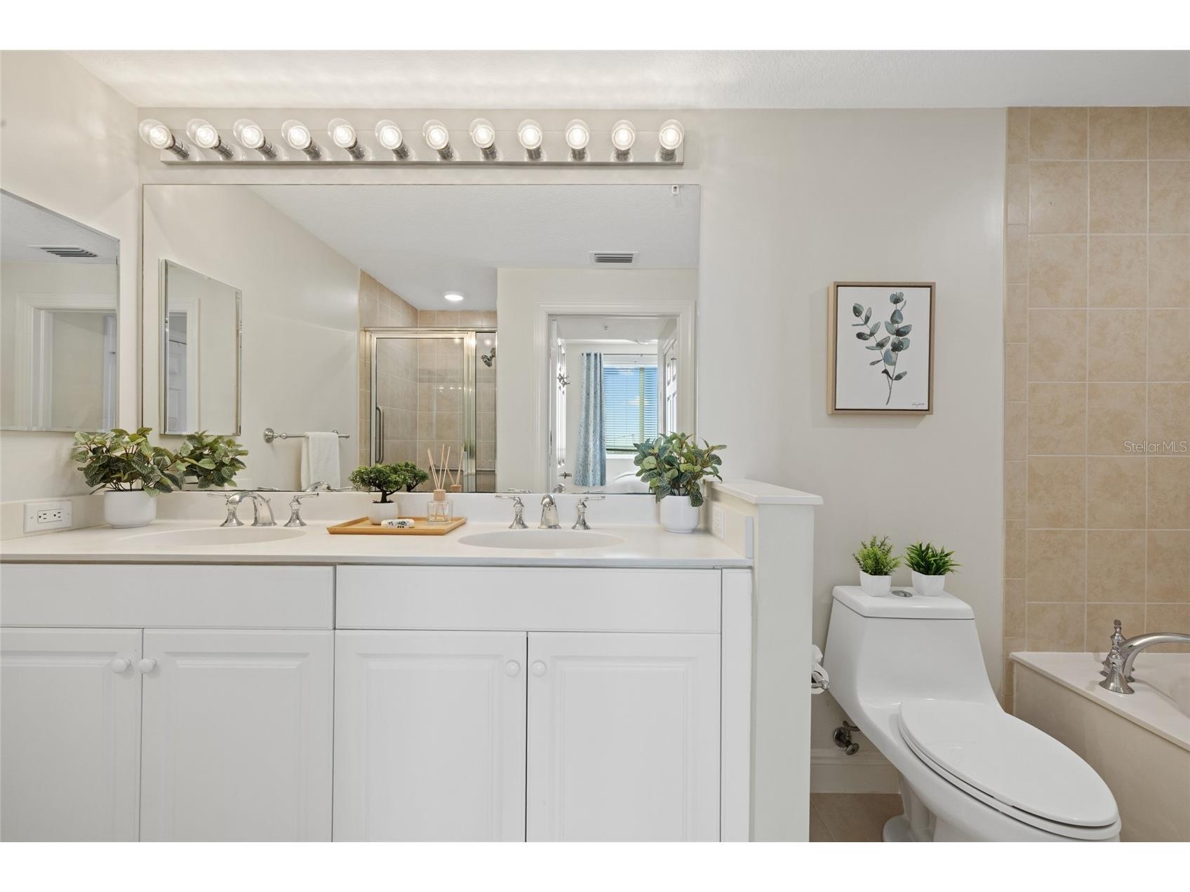 800 N Tamiami Trail #1512 Sarasota FL 34236 - SARASOTA BAY A4680526 image25
