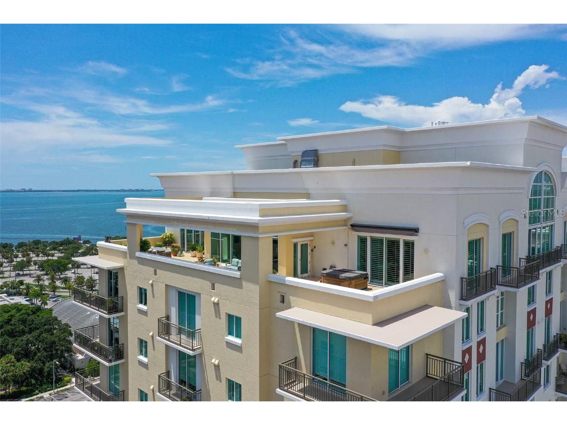 800 N Tamiami Trail #1817 Sarasota FL 34236 - SARASOTA BAY A4618547 image1