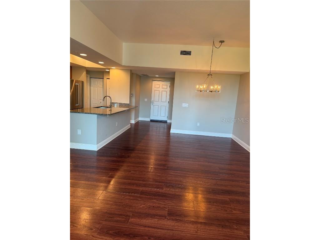 800 N Tamiami Trail #211 Sarasota FL 34236 A4672948 image7