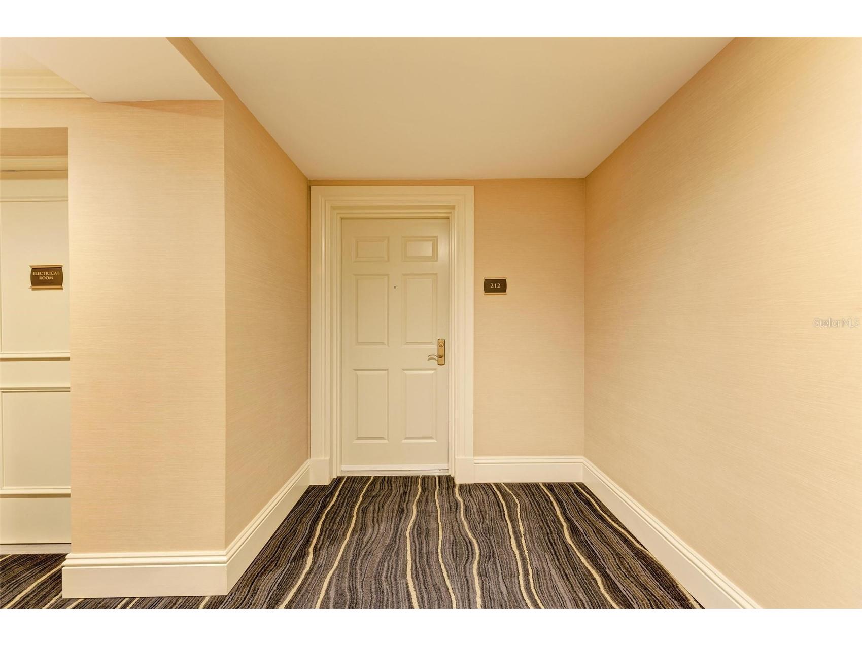 800 N Tamiami Trail #212 Sarasota FL 34236 N6140378 image17