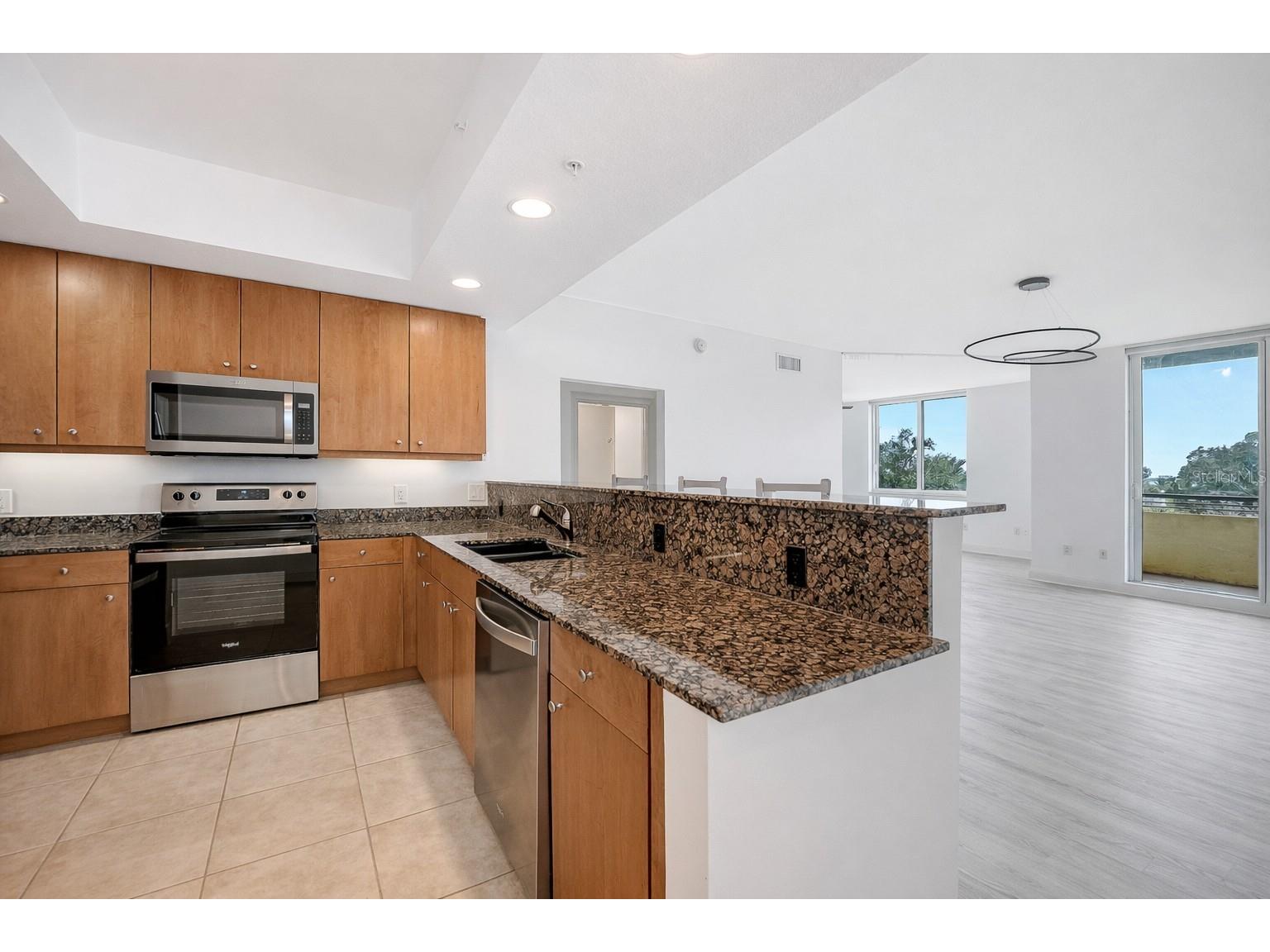 800 N Tamiami Trail #307 Sarasota FL 34236 A4676227 image8