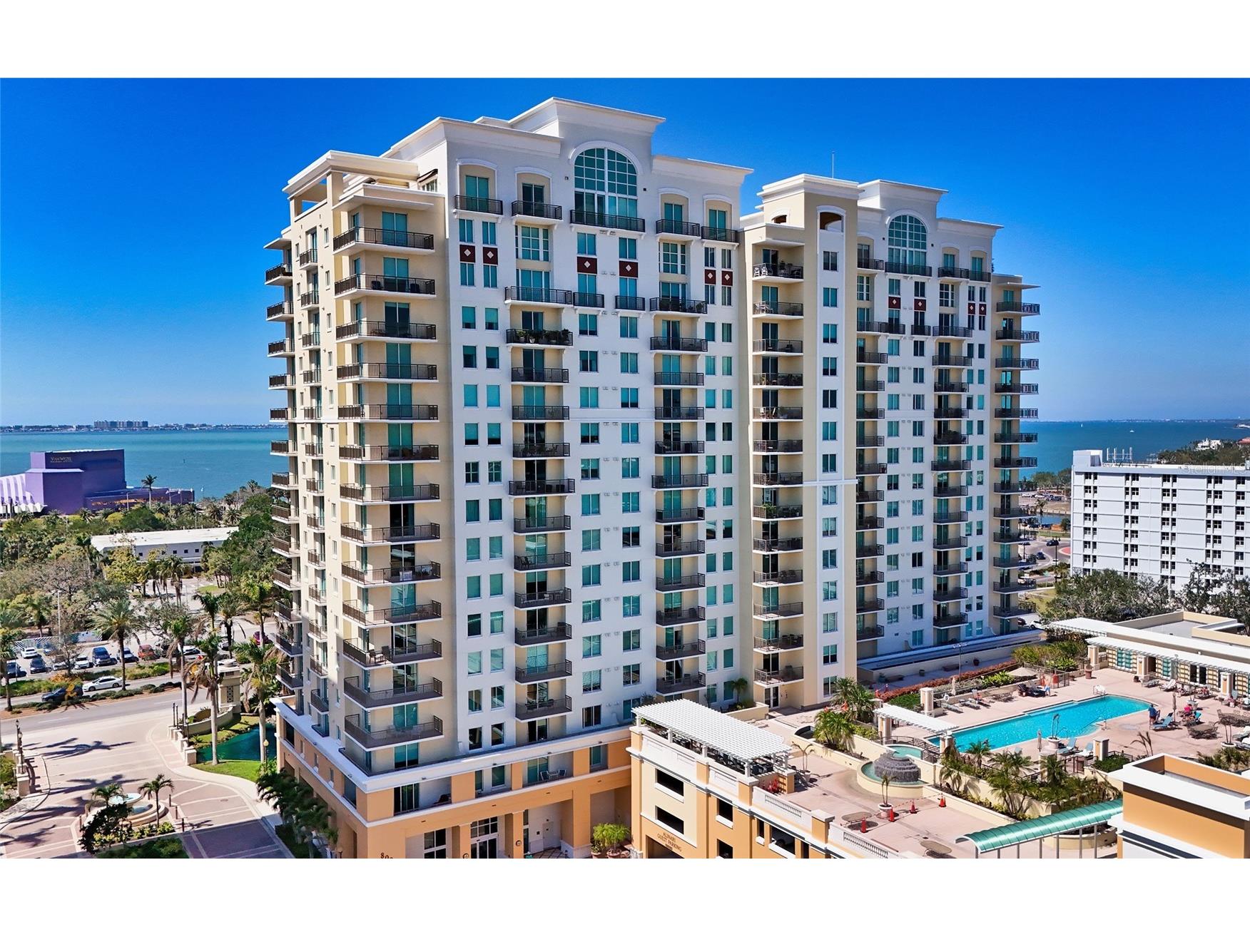 800 N Tamiami Trail #312 Sarasota FL 34236 A4682076 image1