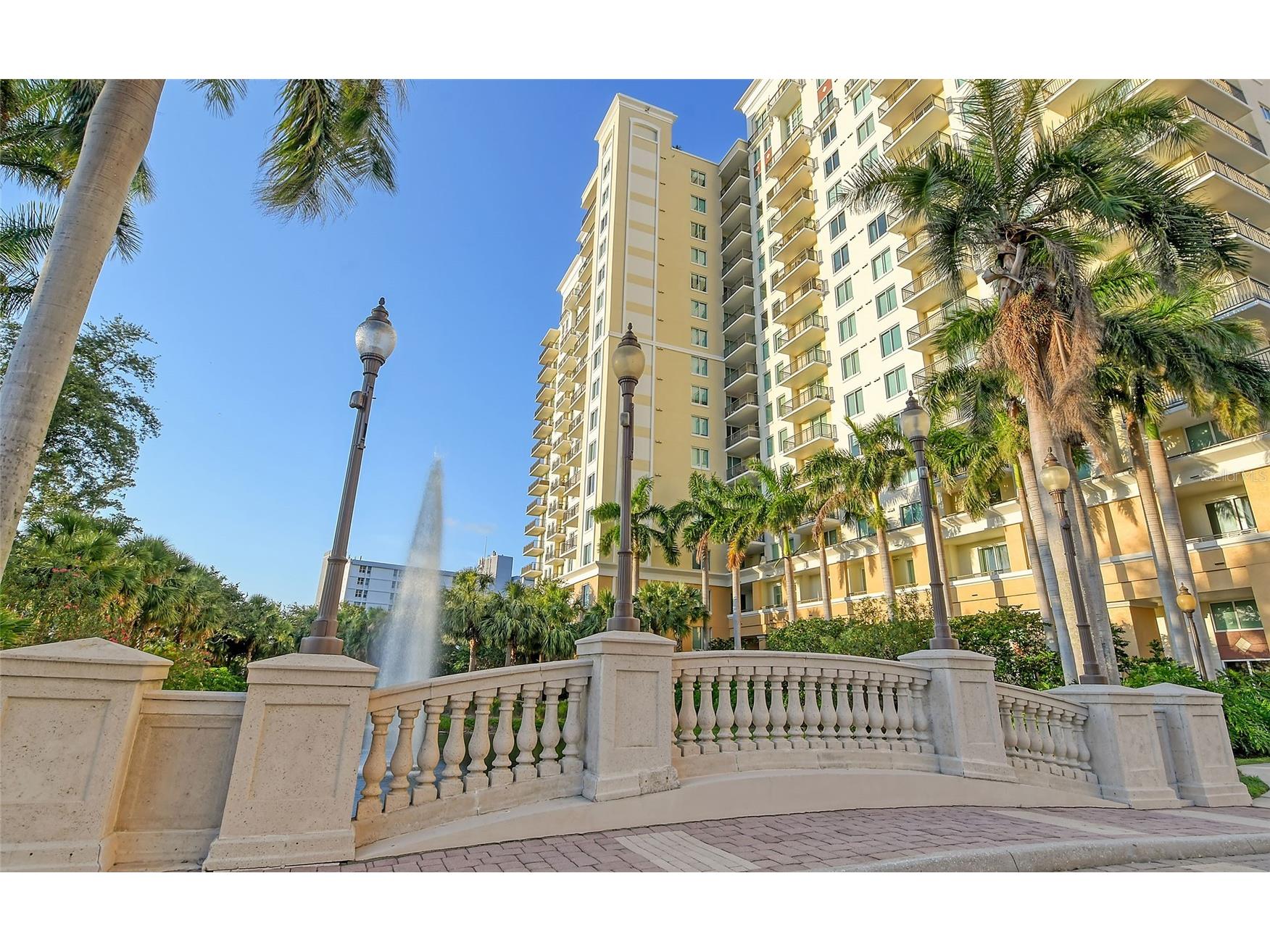 800 N Tamiami Trail #312 Sarasota FL 34236 A4682076 image26
