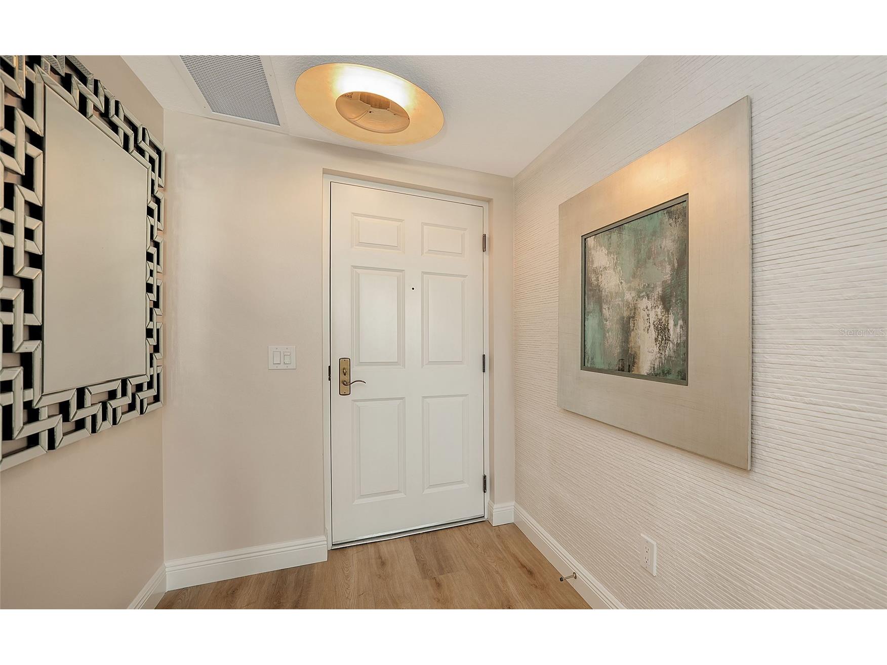 800 N Tamiami Trail #312 Sarasota FL 34236 A4682076 image3