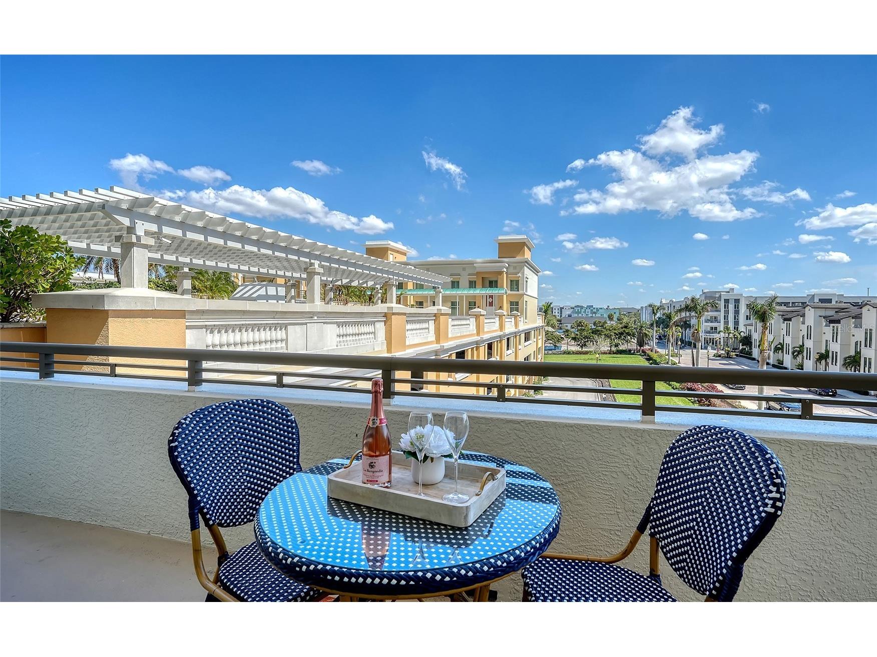 800 N Tamiami Trail #312 Sarasota FL 34236 A4682076 image6