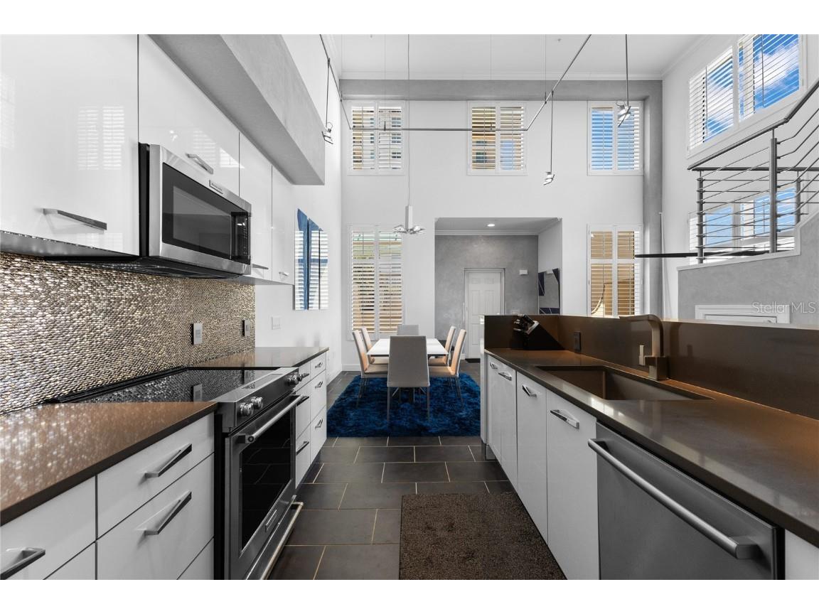 800 N Tamiami Trail #321 Sarasota FL 34236 - SARASOTA BAY A4675025 image12