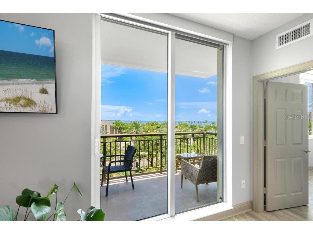 800 N Tamiami Trail #405 Sarasota FL 34236 A4677207 image11