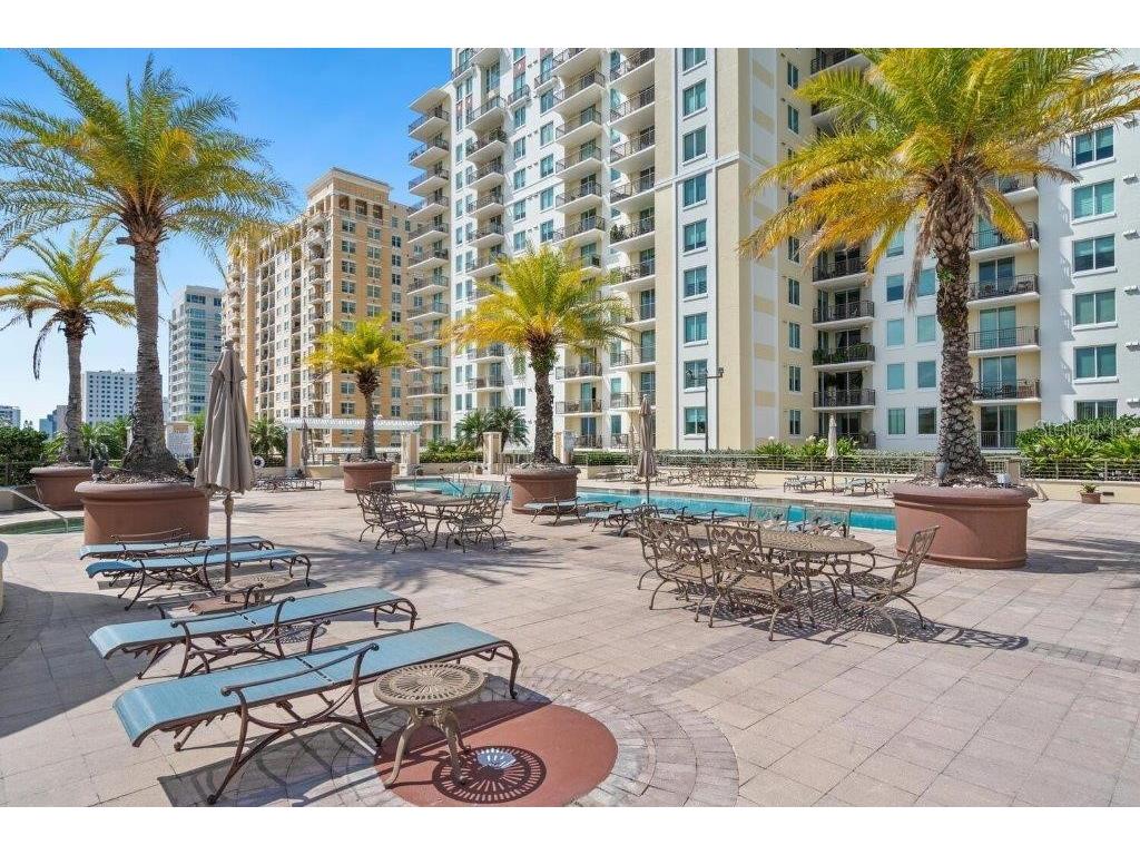 800 N Tamiami Trail #405 Sarasota FL 34236 A4677207 image49