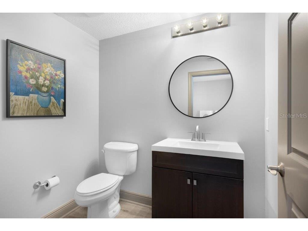 800 N Tamiami Trail #405 Sarasota FL 34236 A4677207 image6