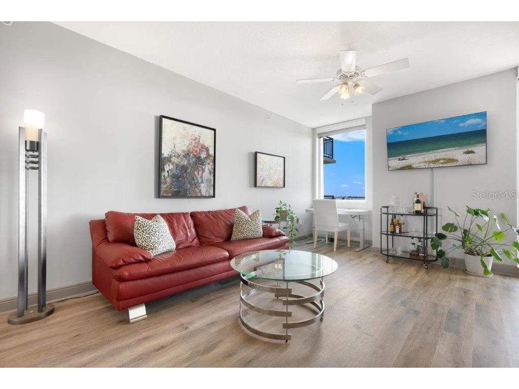 800 N Tamiami Trail #405 Sarasota FL 34236 A4677207 image8