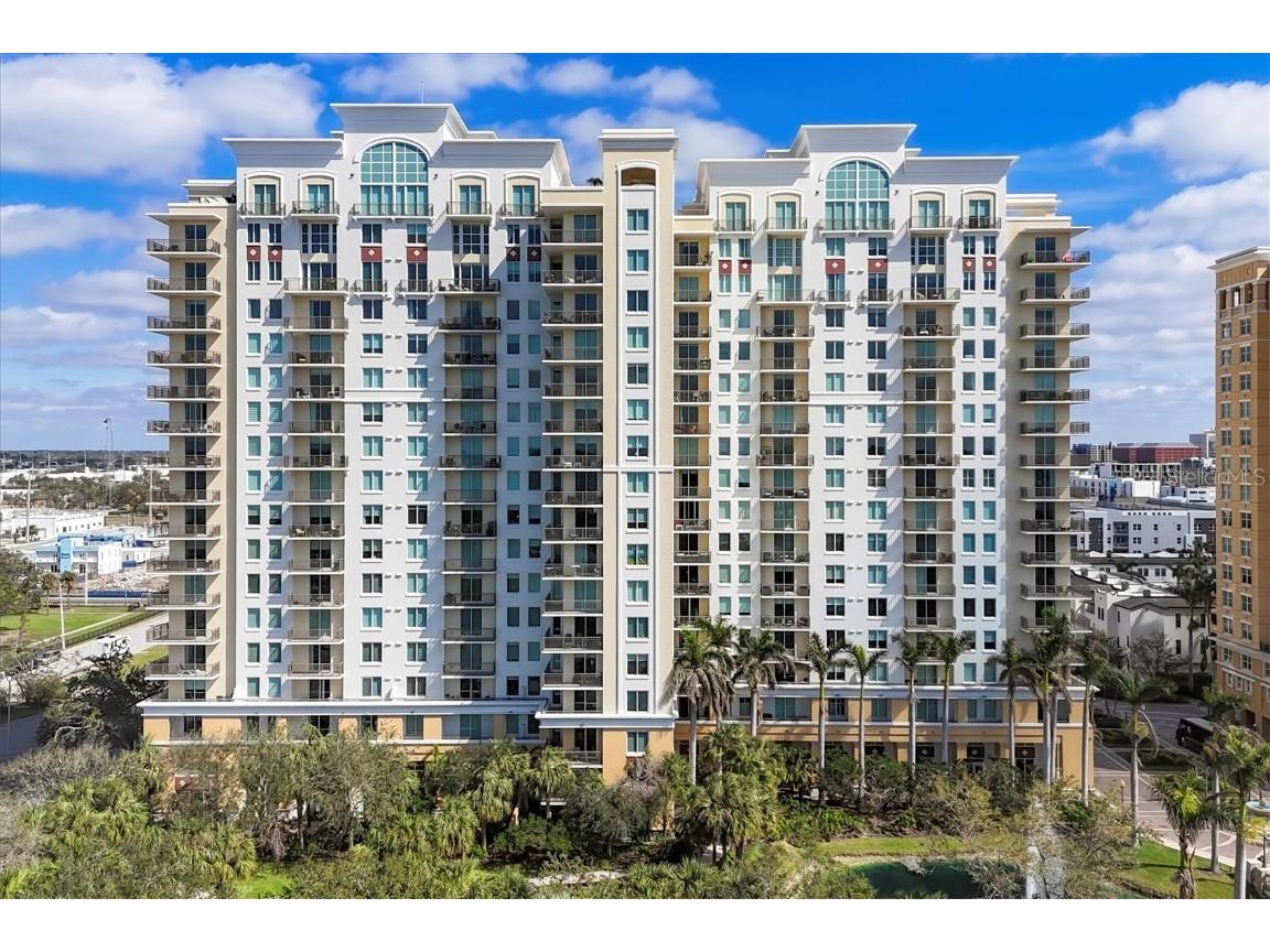 800 N Tamiami Trail #509 Sarasota FL 34236 A4642835 image1