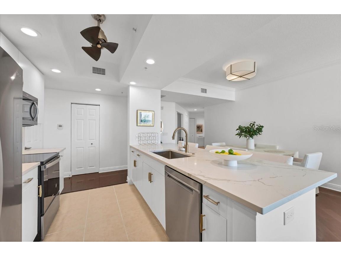 800 N Tamiami Trail #509 Sarasota FL 34236 A4642835 image13