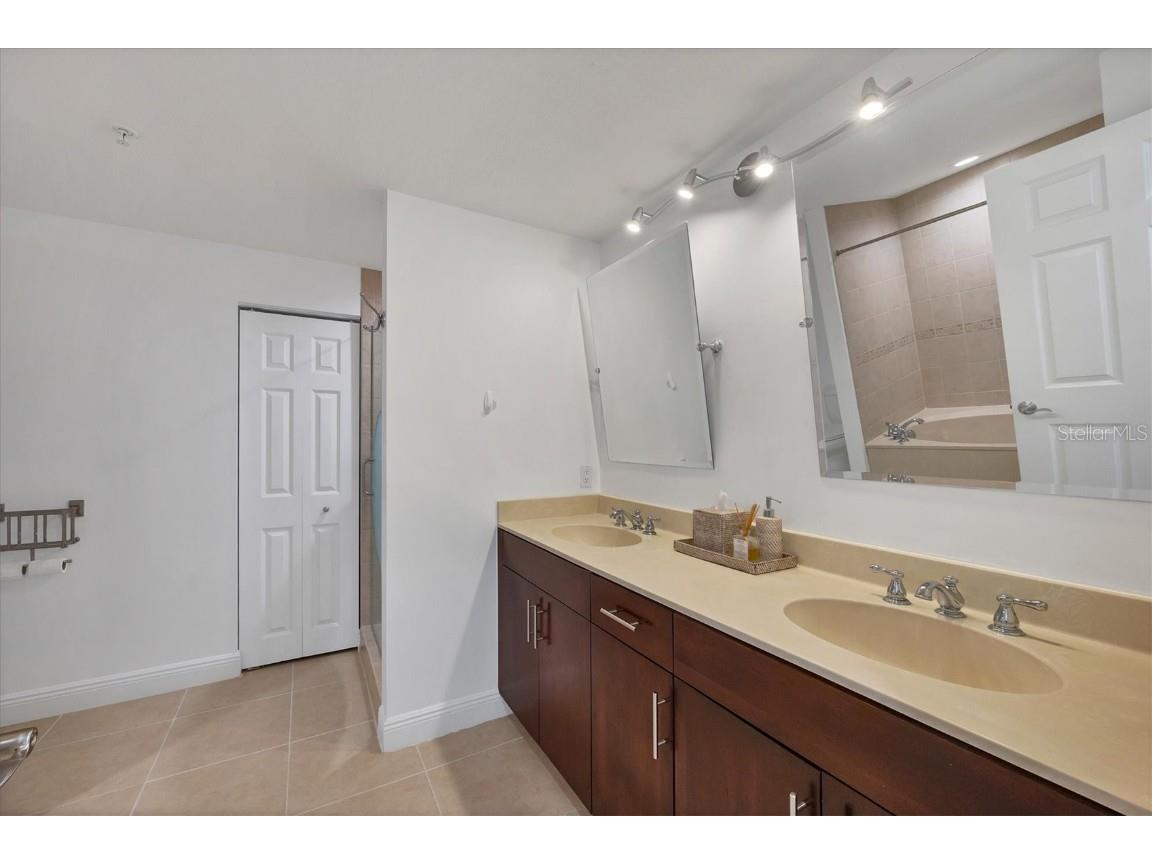 800 N Tamiami Trail #509 Sarasota FL 34236 A4642835 image19