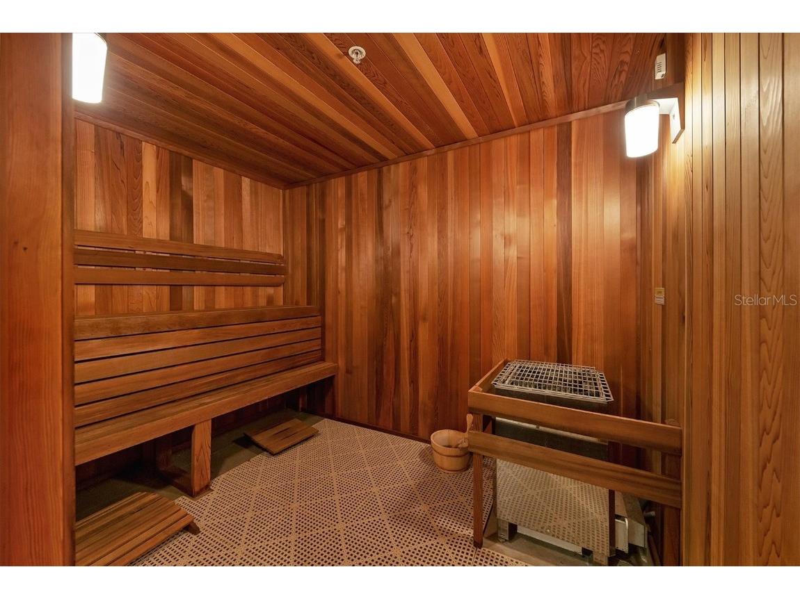 800 N Tamiami Trail #509 Sarasota FL 34236 A4642835 image40