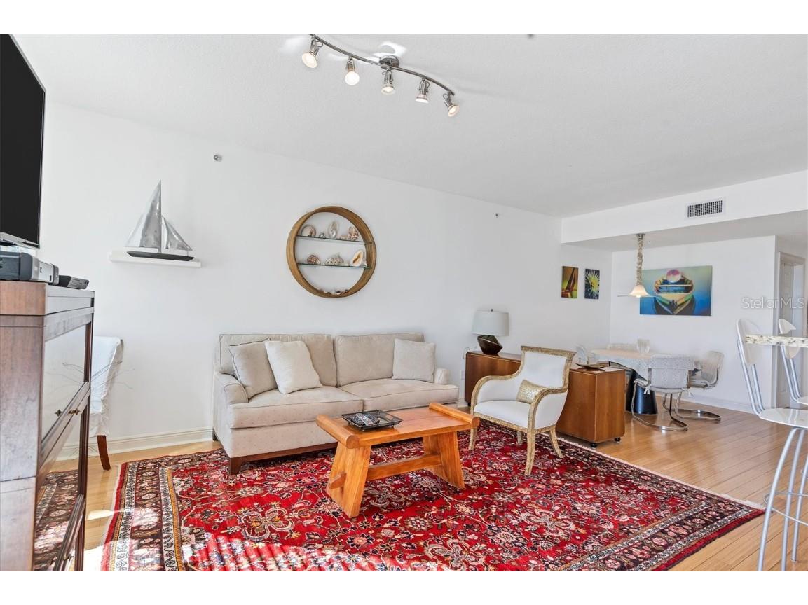 800 N Tamiami Trail #604 Sarasota FL 34236 A4652403 image11